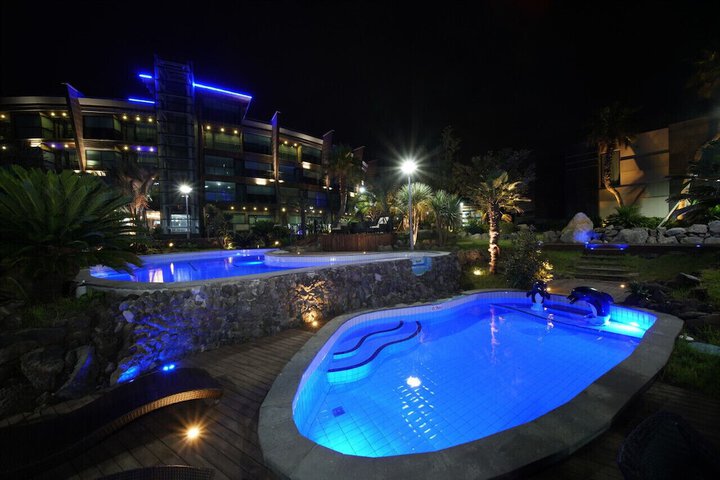 Hotel 16 of 138