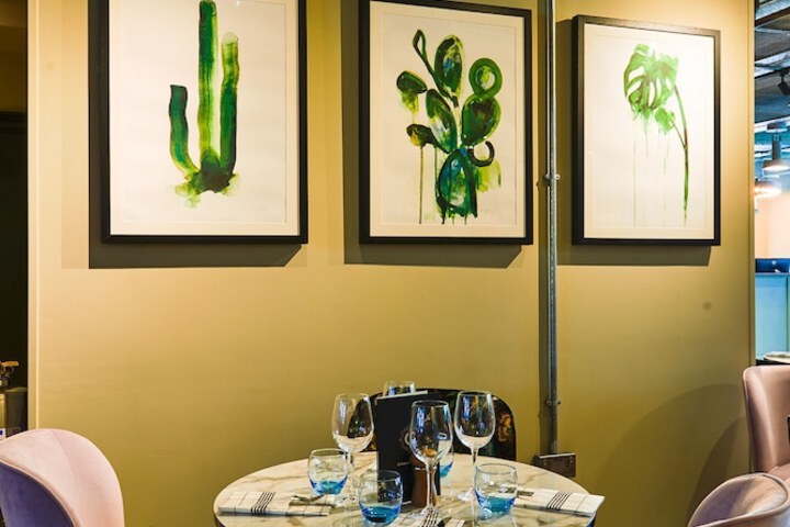 Dining 123 of 143