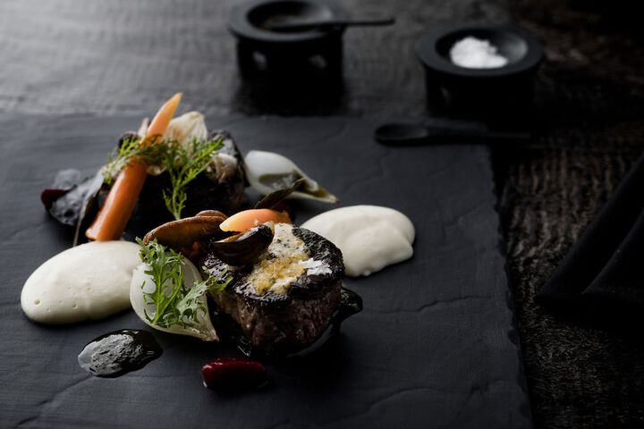 Dining 52 of 85