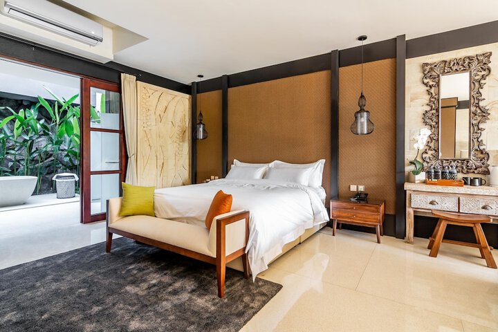 Room 40 of 66