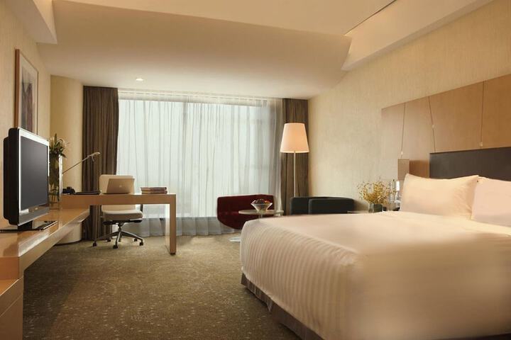 Room 14 of 120