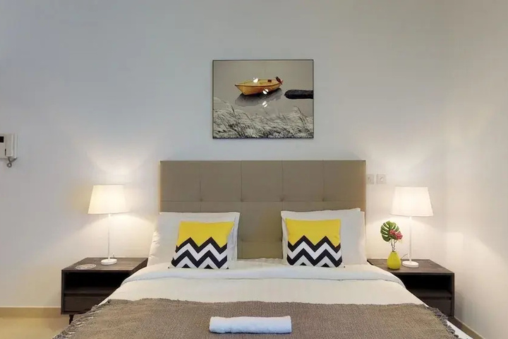 Room 4 of 24
