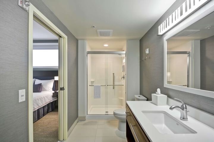 Bathroom shower