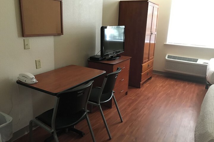 Room 2 of 29