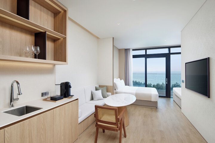 Room 4 of 57
