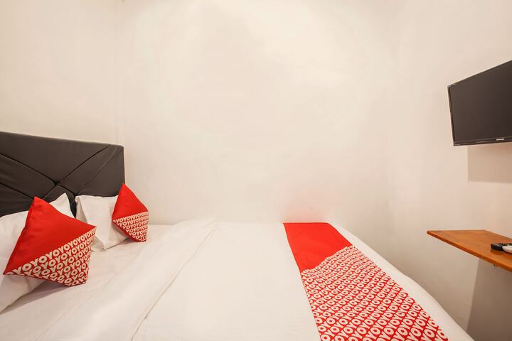 Room 12 of 23