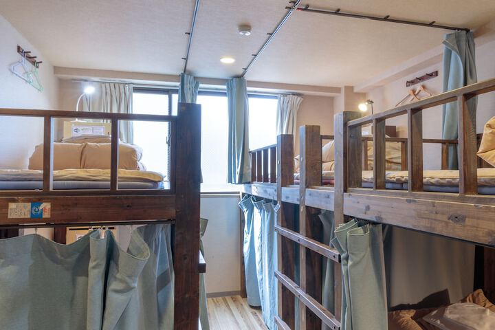 Room 12 of 84