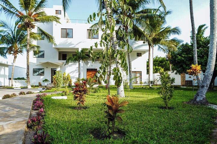 Hotel 84 of 89
