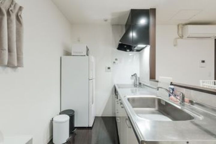Room 80 of 182
