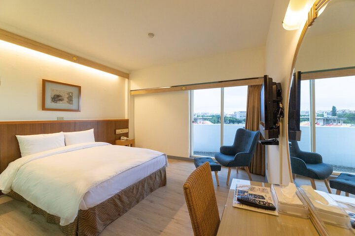 Room 5 of 34