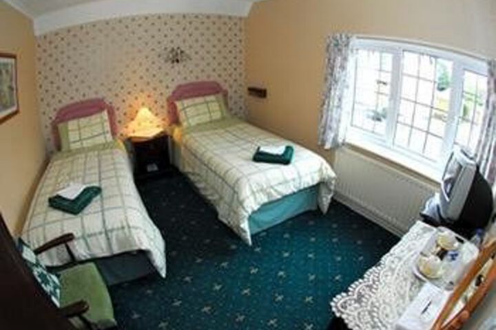 Room 3 of 14
