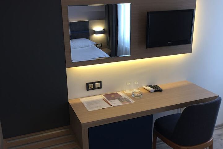 Room 14 of 41