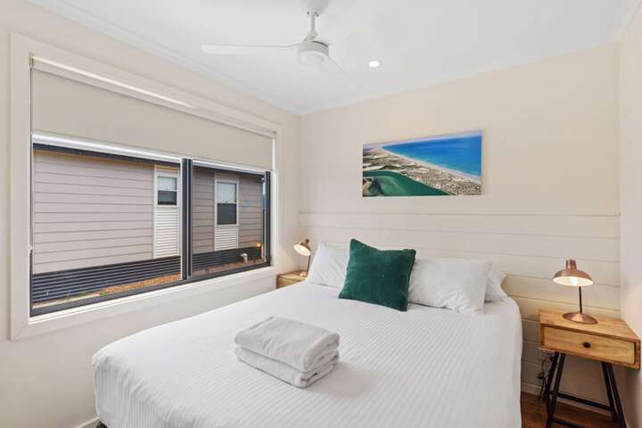 Room 15 of 77