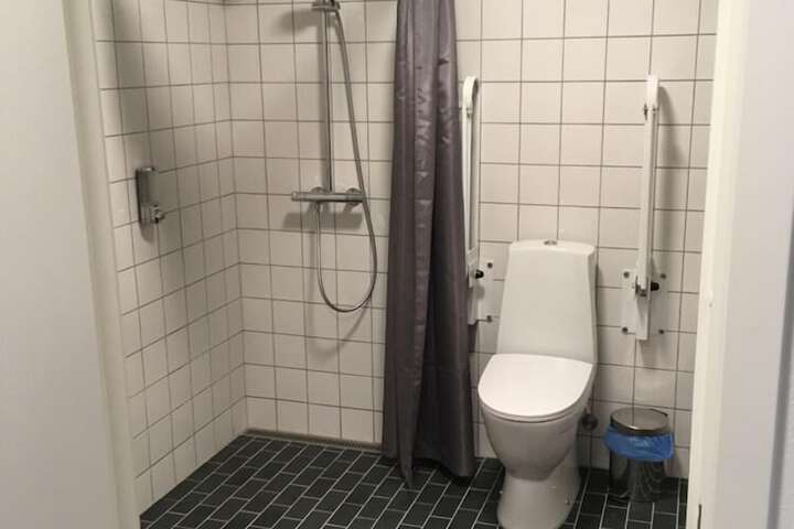 Room 42 of 59