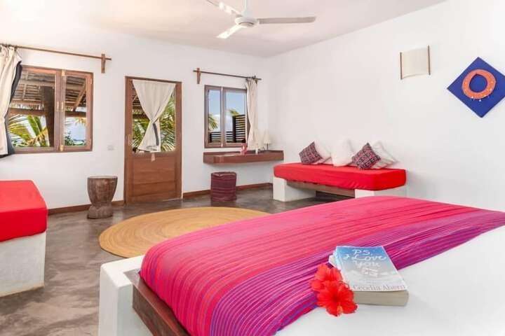 Room 4 of 48