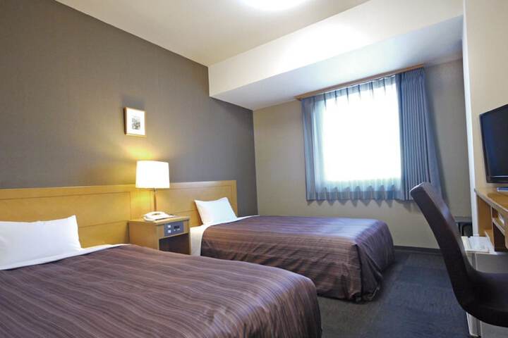 Room 5 of 29
