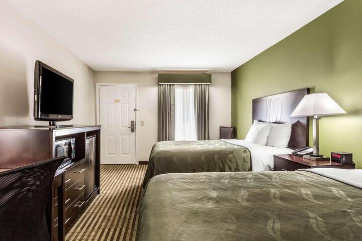 Double Accessible King Size Bed (11 of 11)