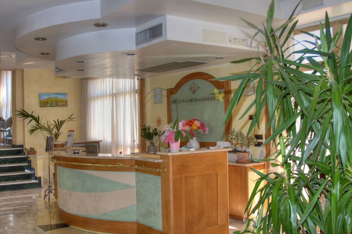 Hotel Interior 4 of 27