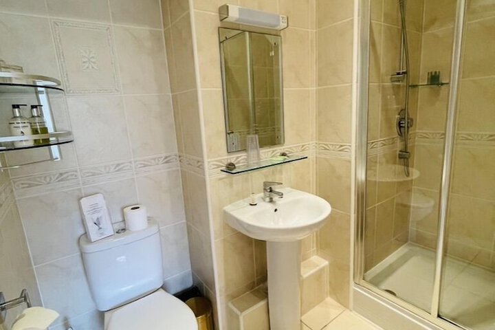 Room 23 of 30