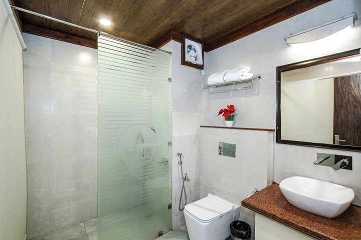 Room 16 of 31
