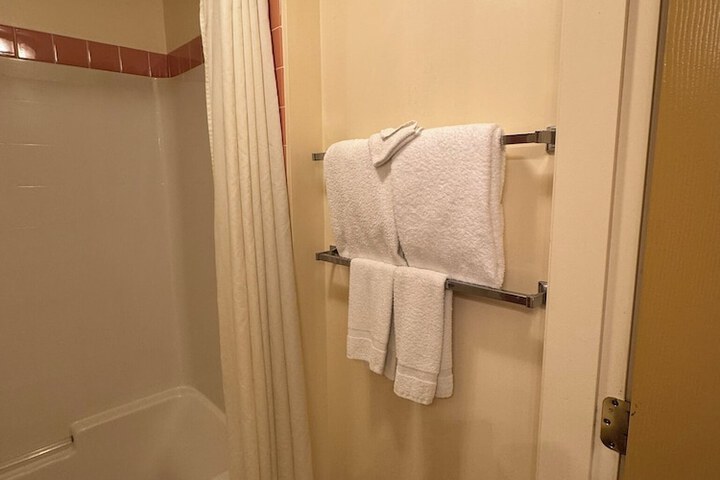 Room 30 of 52