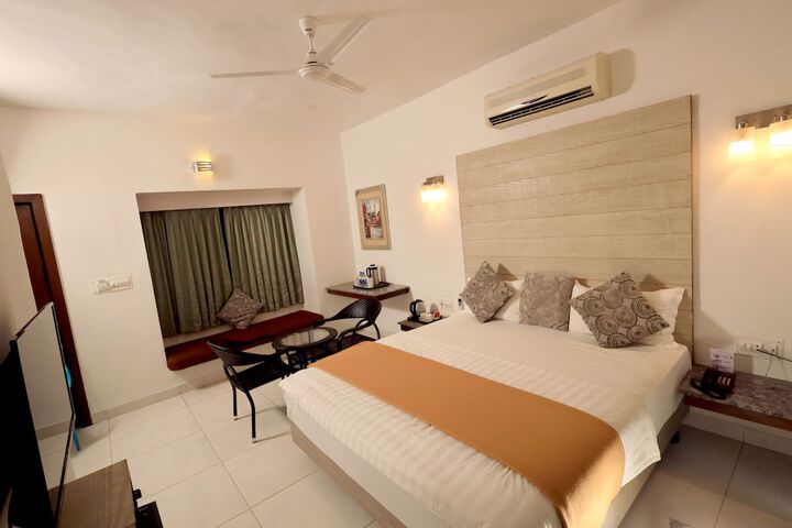 Room 14 of 74