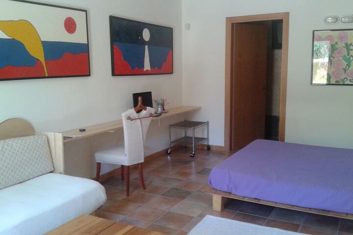 Room 2 of 67