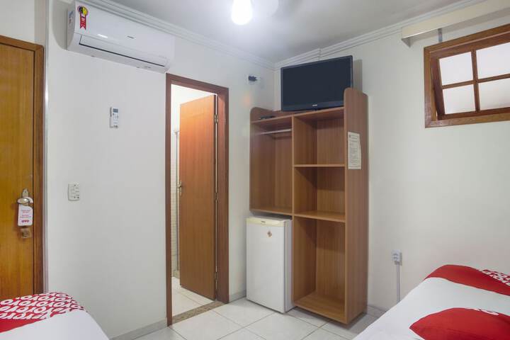 Room 4 of 13
