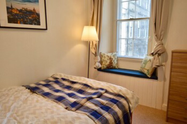 Room 35 of 44