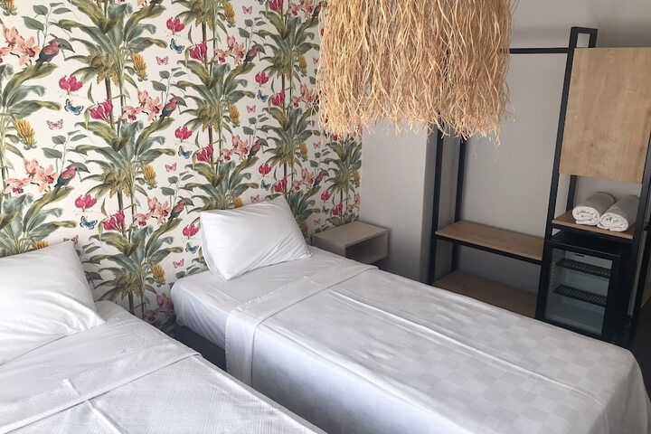 Room 2 of 15