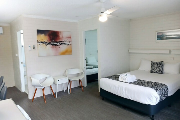 Room 32 of 52
