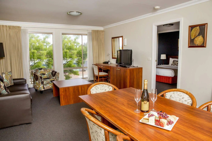 guest_rooms