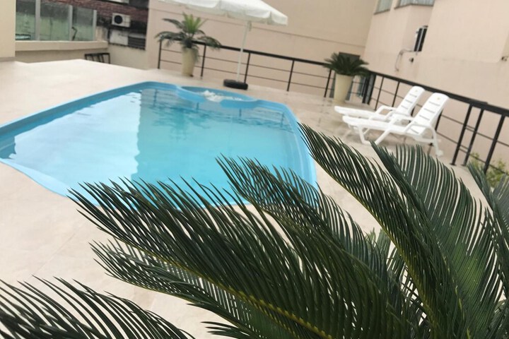 Pool 24 of 42