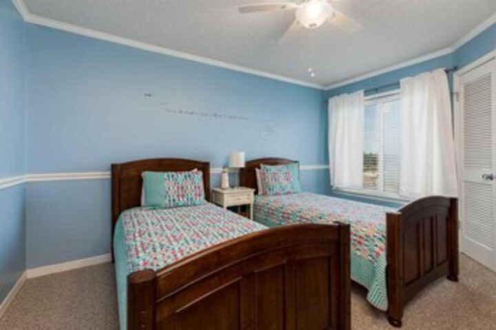 Room 108 of 122