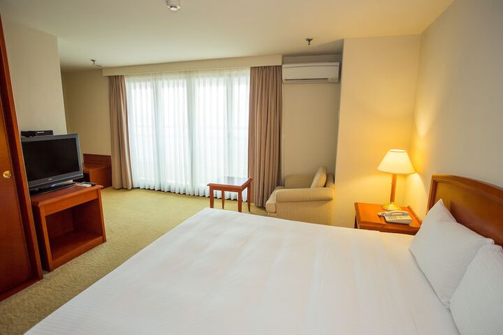 Room 38 of 203