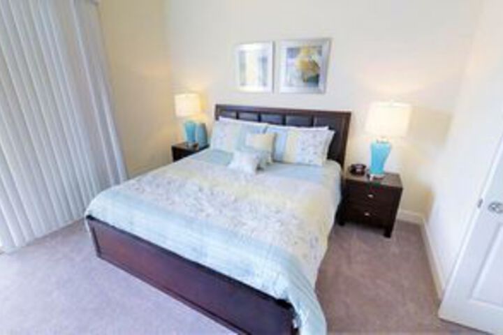 Room 65 of 279