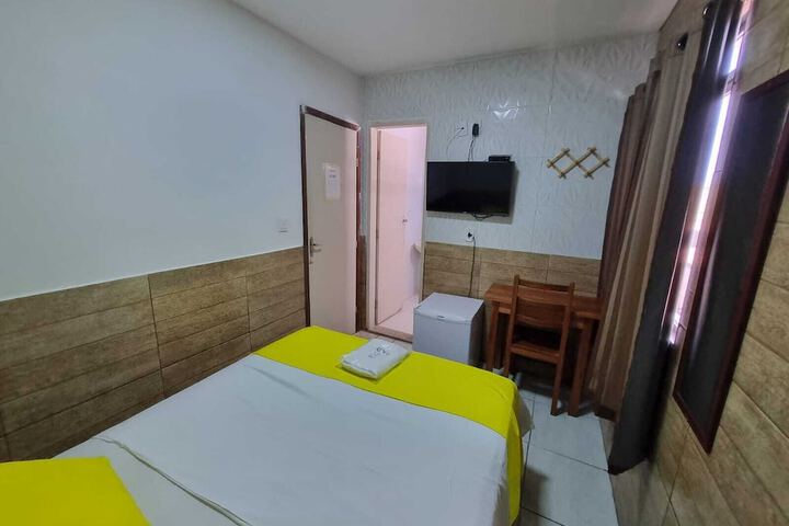Room 18 of 37