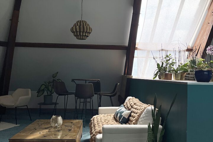 Room 18 of 27
