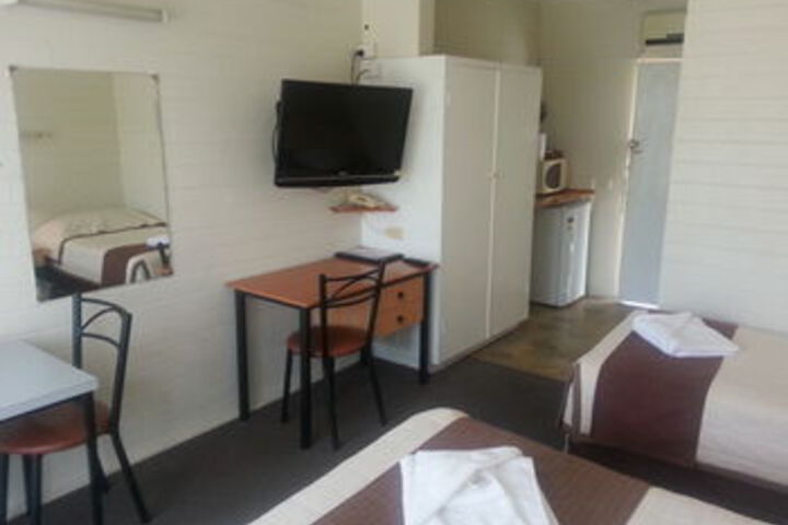 Room 9 of 20