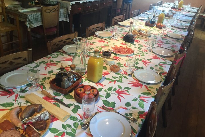Dining 30 of 52