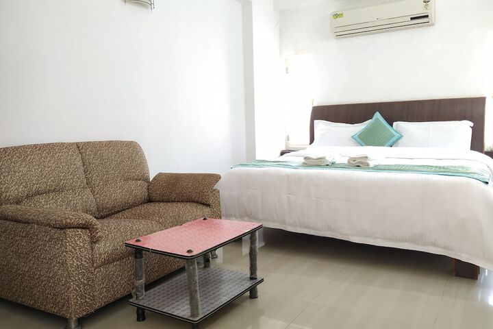 Room 14 of 42