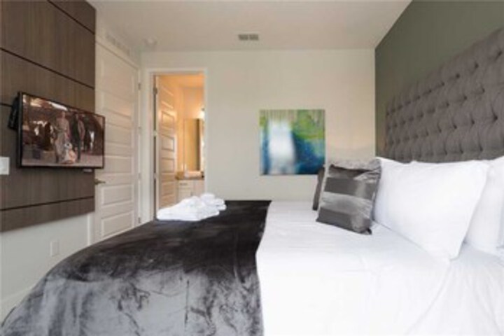 Room 29 of 40