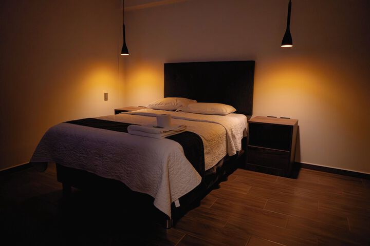 Room 14 of 25