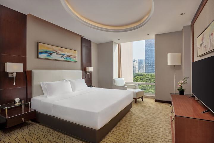 Room 6 of 37