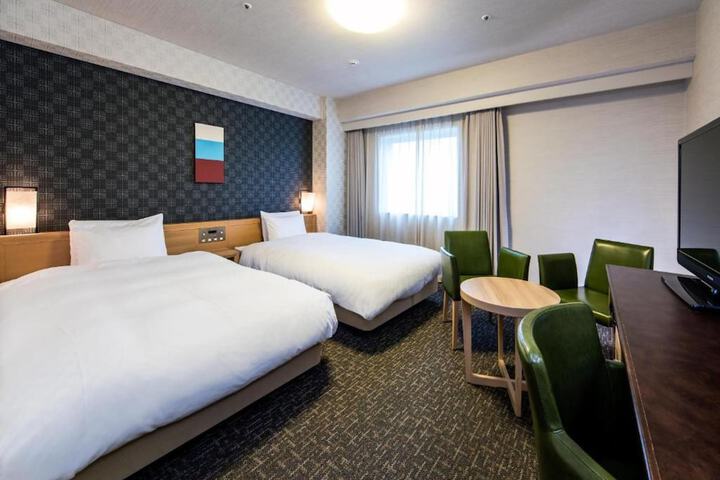 Room 4 of 55