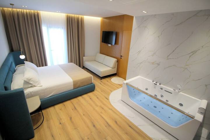 Room 4 of 49