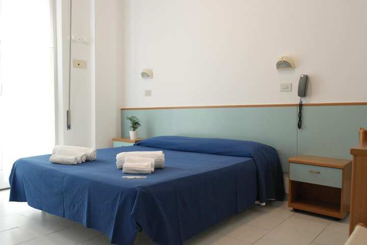 Room 9 of 46