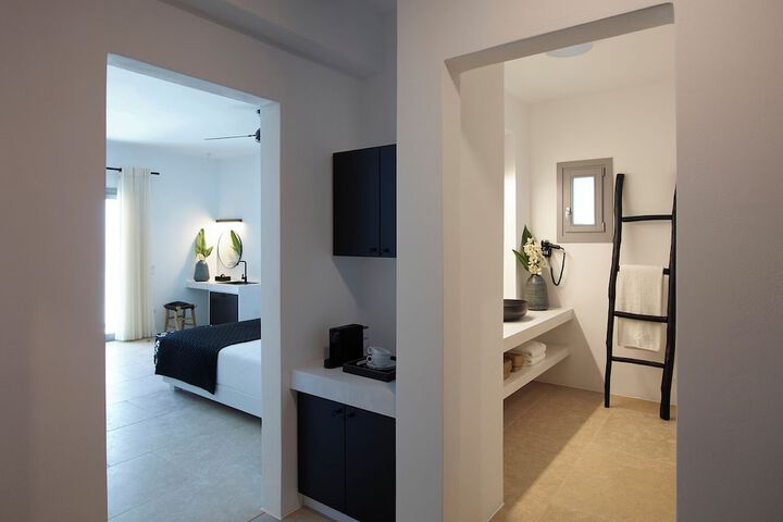 Room 50 of 87