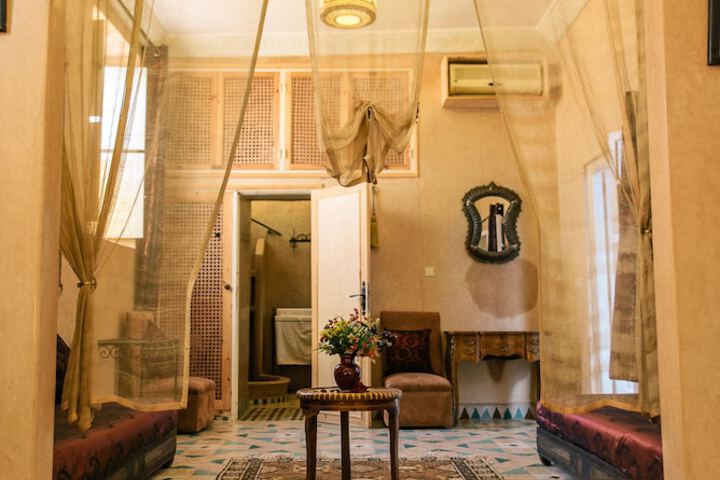 Room 2 of 59