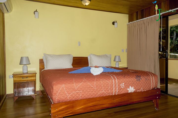 Room 44 of 141